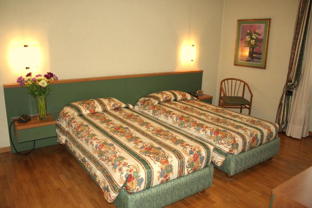 Hotel Gambara Chambre photo