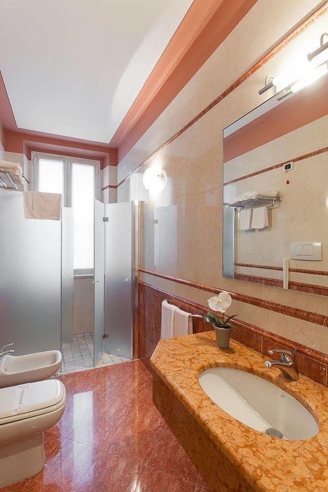 Hotel Gambara Extérieur photo