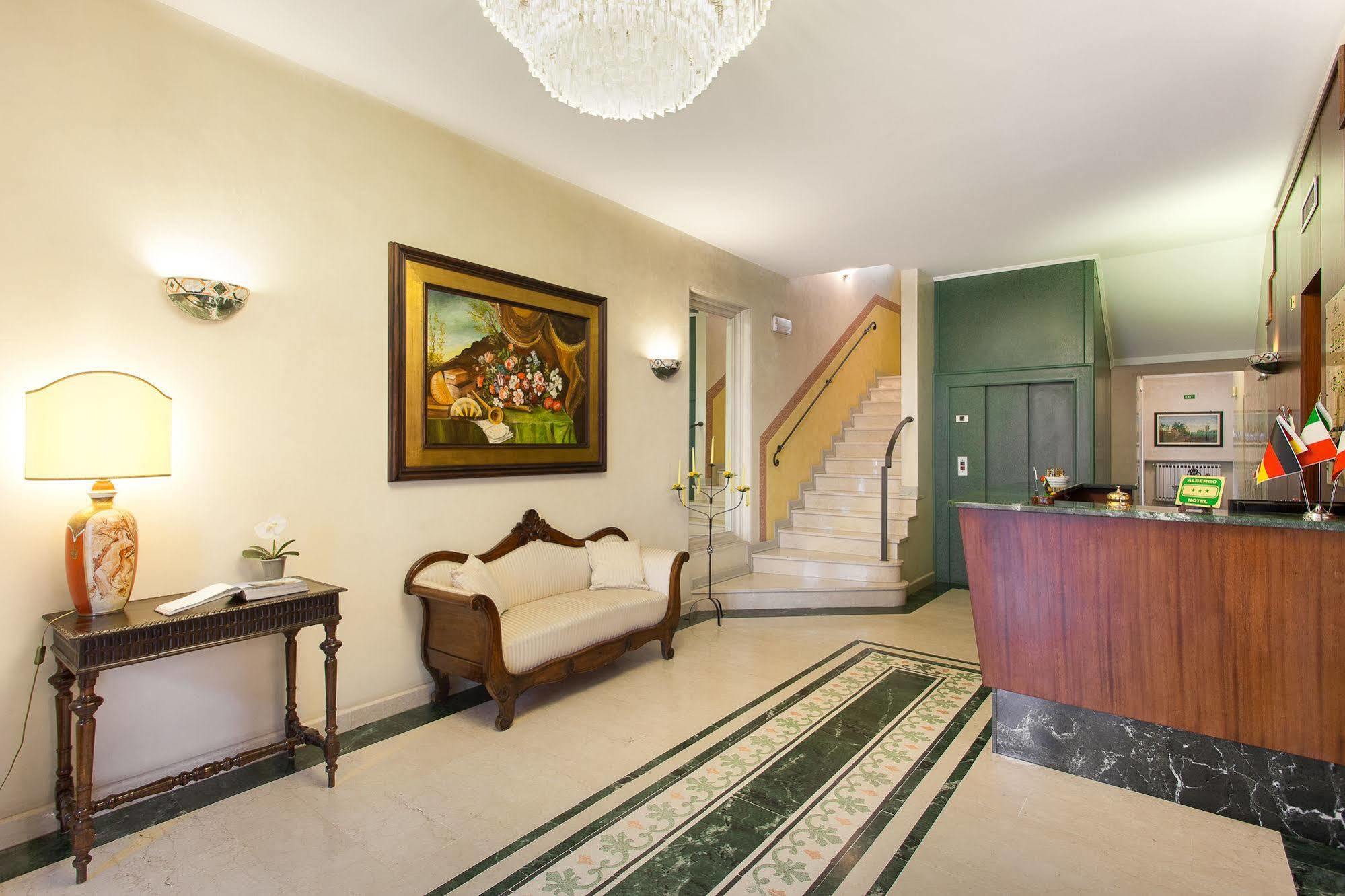 Hotel Gambara Extérieur photo